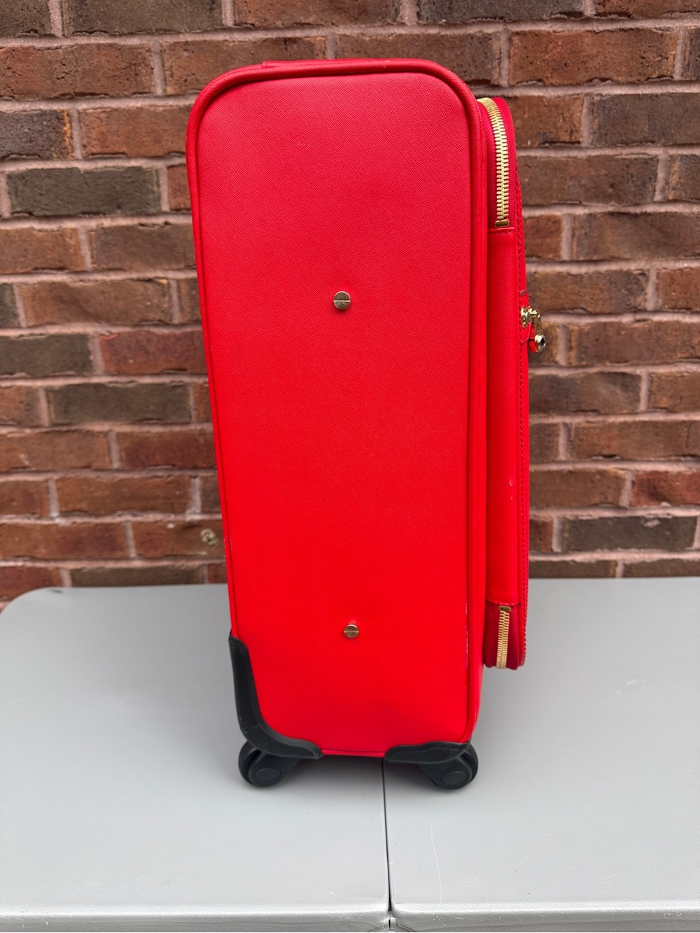 Henri Bendel New York Red Spinner Carry-On Suitcase Luggage - Picture 7 of 13